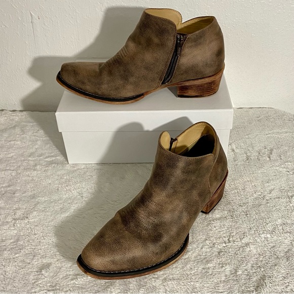 Roper Shoes Roper Sofia Faux Leather Distressed Ankle Boots Womens